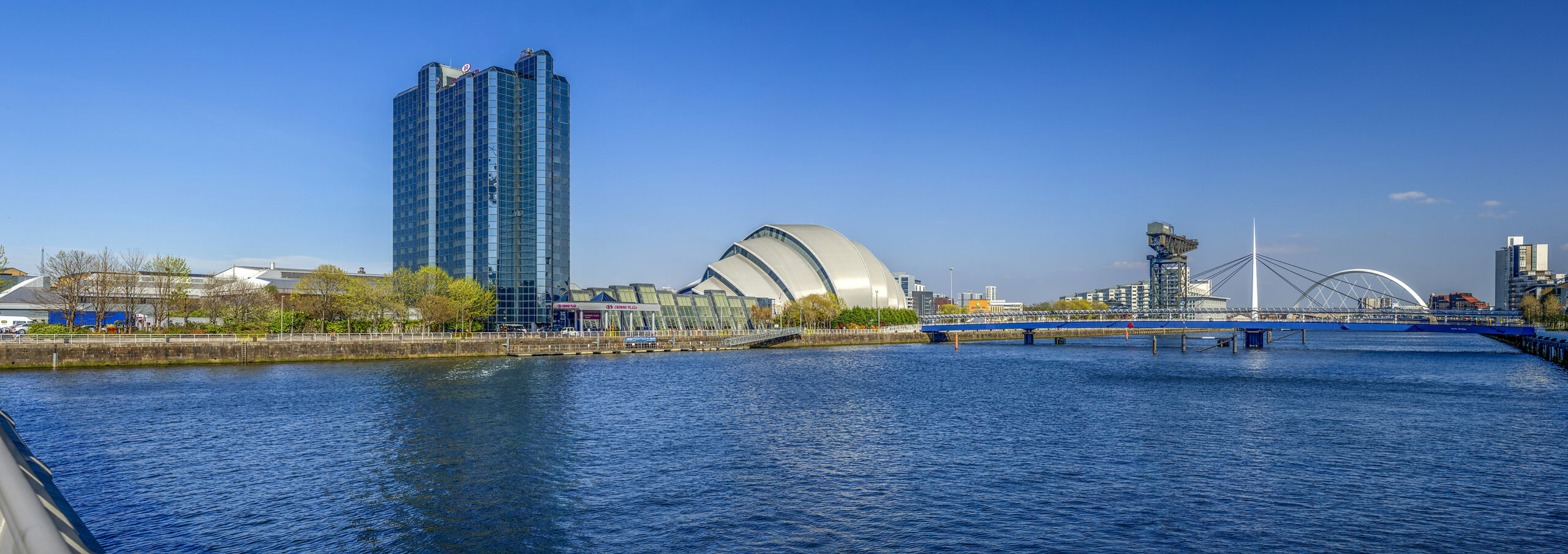 RIVER CLYDE PANORAMIC CROWNE PLAZZA HOTEL ARMADILLO AND CLYDE ARC BRIDGE
